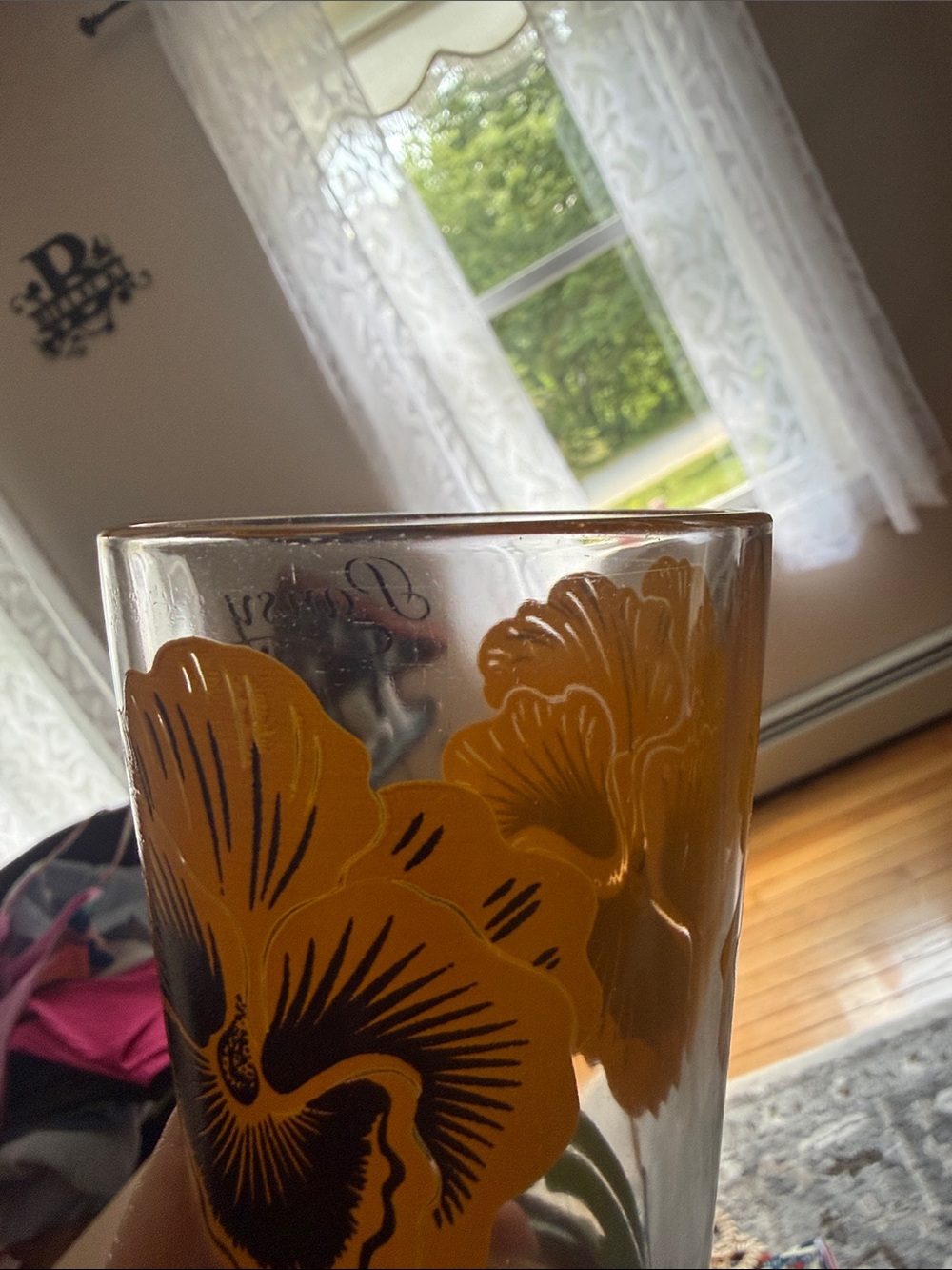 Vintage Boscul peanut butter yellow pansy drinking glass - Picture 9 of 9